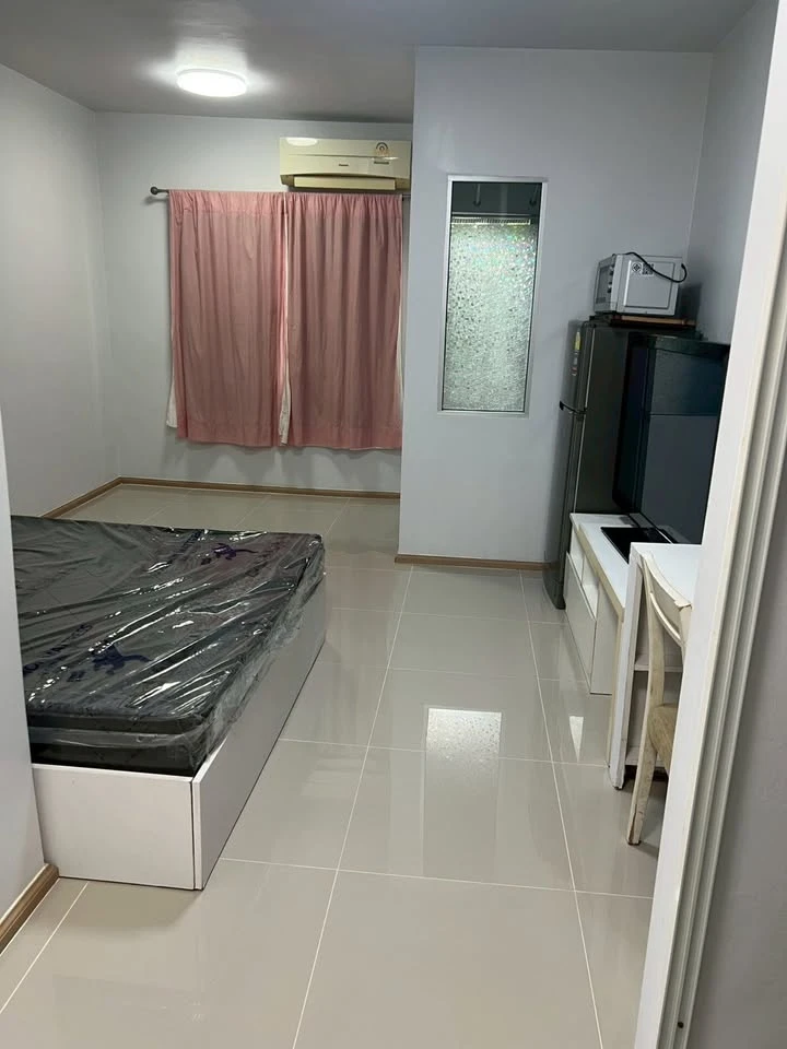 Do not miss it, city view, studio room, furniture and appliances for rent A Space Asoke-Ratchada.