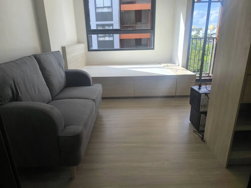 For rent : The Move Bangna, fully functional decoration, electrical appliances ready to use, clean and comfortable room, must arrange.