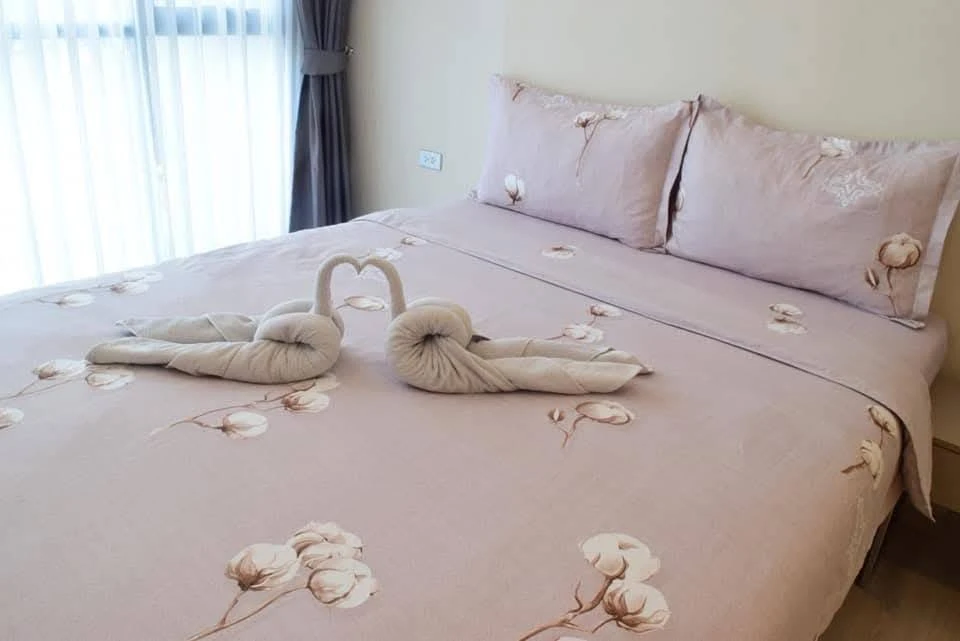 Looking for an apartment? Save this post! For rent: VTARA Sukhumvit 36, corner unit, 3rd floor, unobstructed view, spacious, fully furnished + complet