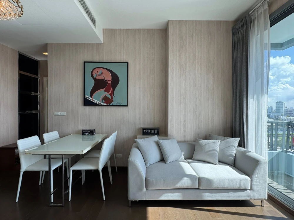 Condo for rent at Q Asoke, 2 bedrooms, 2 bathrooms, 20th floor, beautiful view, fully furnished, complete with appliances. Book now, don't miss out!