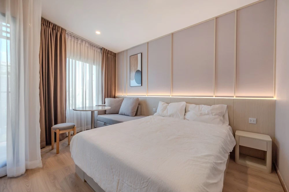 For rent: Life Rama4-Asoke, fully furnished room, ready to move in, complete facilities, hurry and reserve.