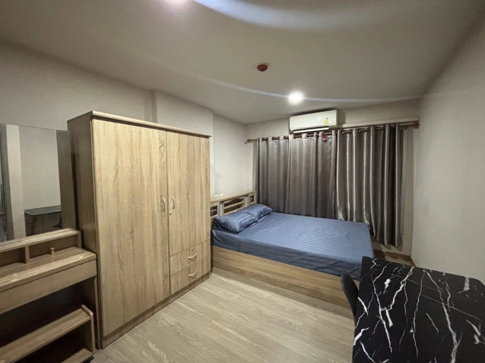 Condo for rent, B Condo Phaholyothin, Building B, 8th floor, fully furnished room. Immediately available, book now.