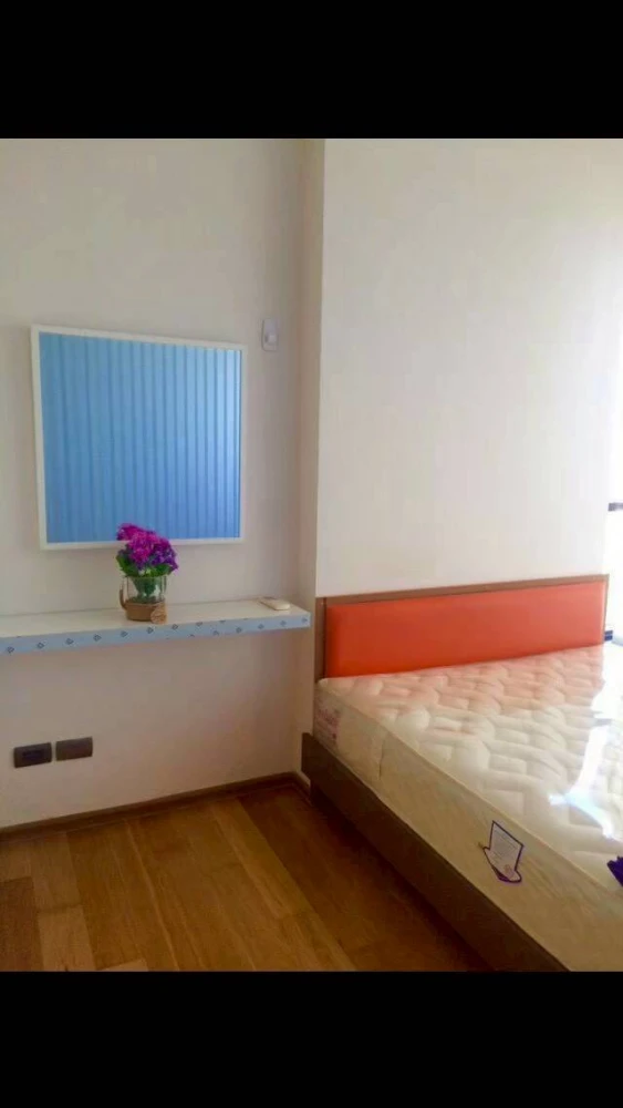 Condo for rent, Fuse Sathorn-Taksin, fully furnished, ready to move in. It's very convenient to travel.