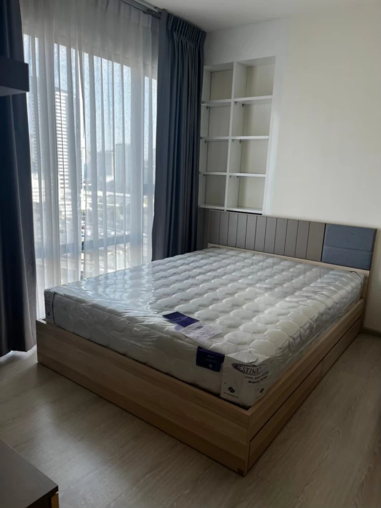 Condo for rent, Rhythm Asoke, get the morning sun, new furniture, good location, convenient transportation, don't wait, hurry up