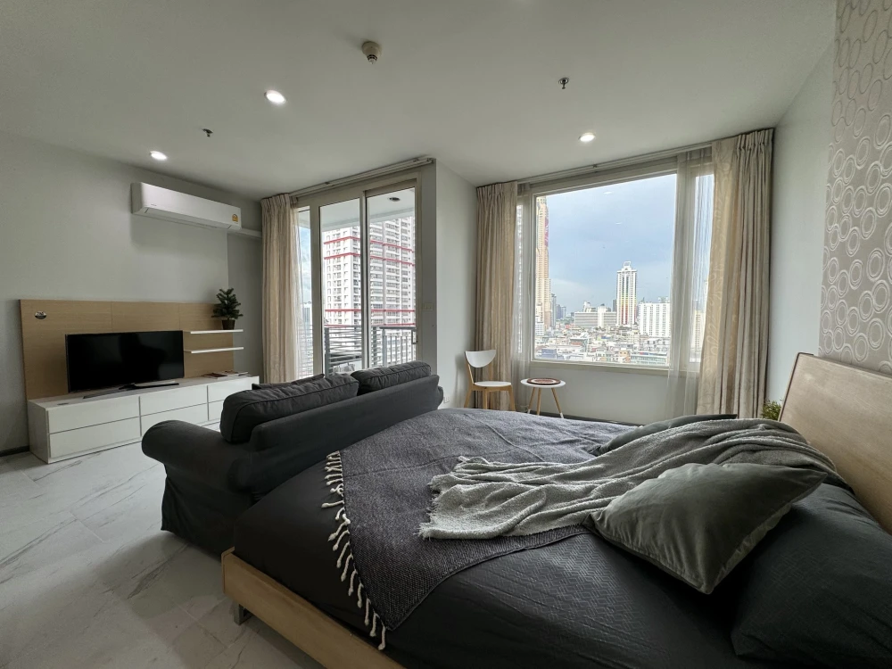 Condo for rent, Villa Ratchathewi, city view with cool furniture. You can only come and move in.