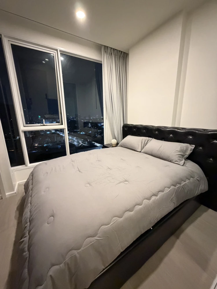 Condo for rent, De Lapis Charan 81, fully built-in furniture. The room is ready to move in. Don't wait. Hurry!!