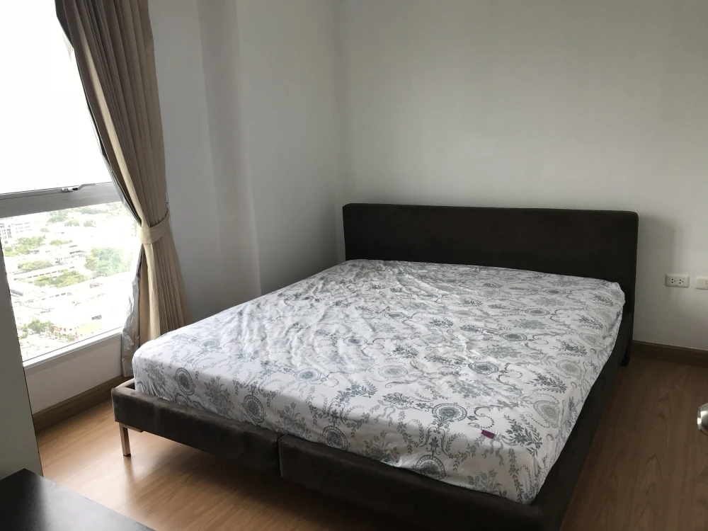 Condo for rent, The Complete Narathiwat, fully furnished room, convenient transportation, friendly price, don't miss it!!