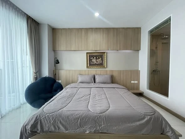Condo for rent, The Riviera Wongamat Beach (North Pattaya), built-in, high floor, full sea view, reserve quickly.