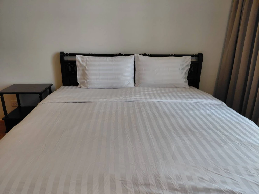 Condo for rent, Noble Remix, Sukhumvit 36, good location, close to the BTS, complete central area Ready to move in. Don't wait.