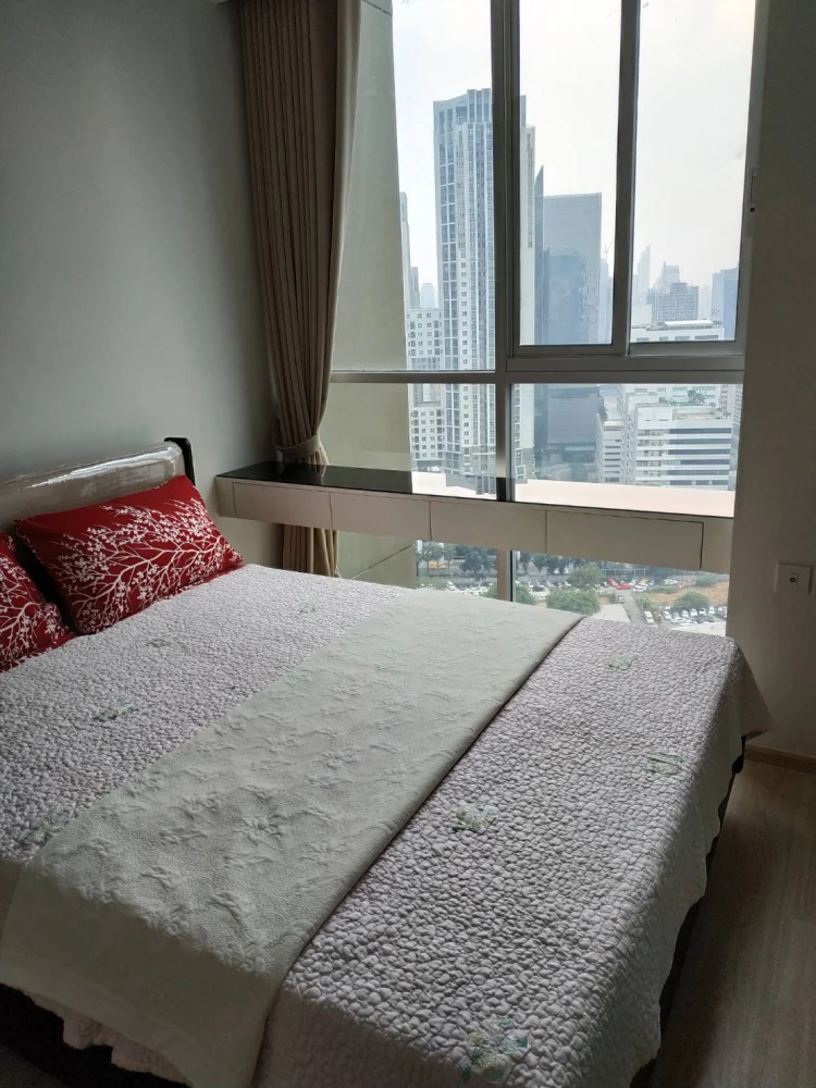 Condo for rent, Noble Revolve Ratchada 2, 26th floor, furnished, ready to move in, convenient to travel, friendly price, don't miss it!!