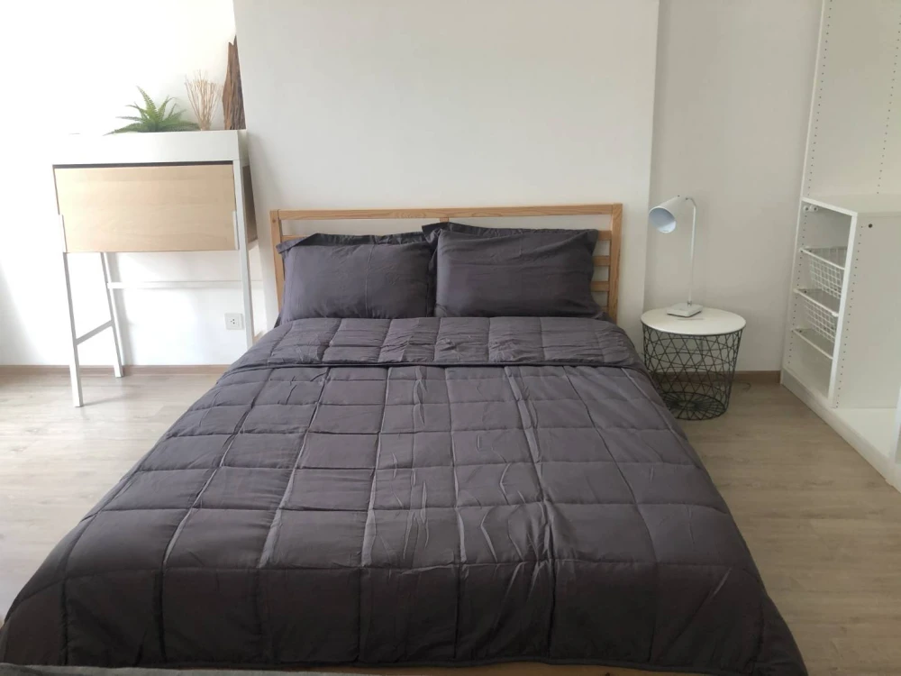 Condo for rent, Ideo Q Chula-Samyan, complete set of facilities in the room, do not miss it.