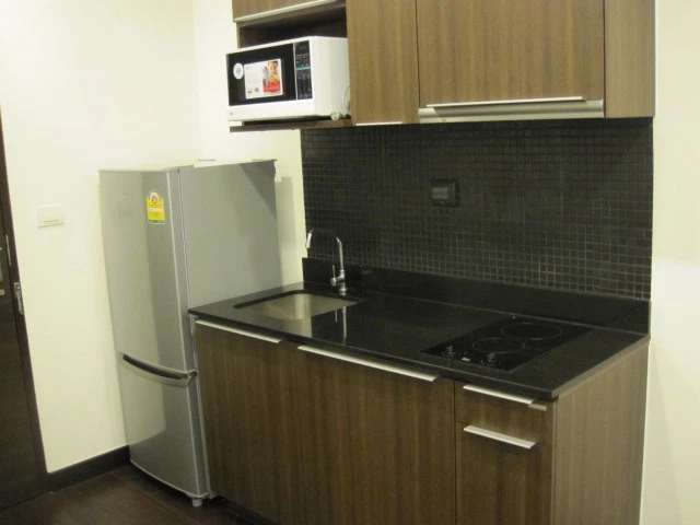 Condo for rent, Ideo Q Phayathai, spacious, clean, furniture, equipment, complete electrical appliances