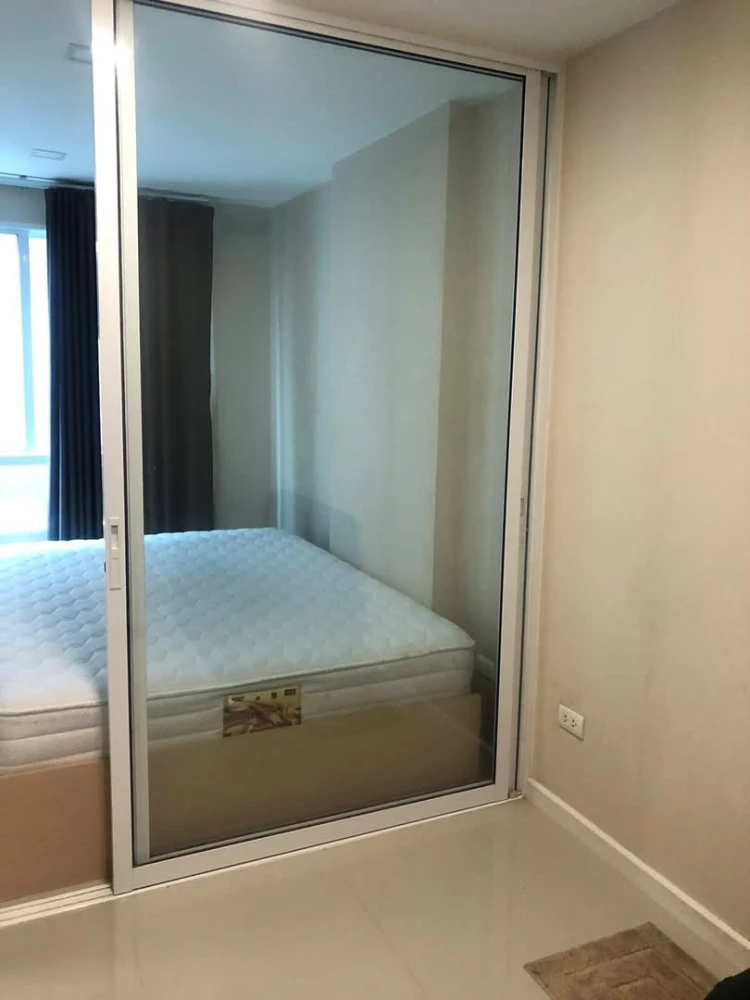 Condo for rent, Jw Don Mueang, convenient transportation, near the airport, near the source of food Meet all needs quickly.