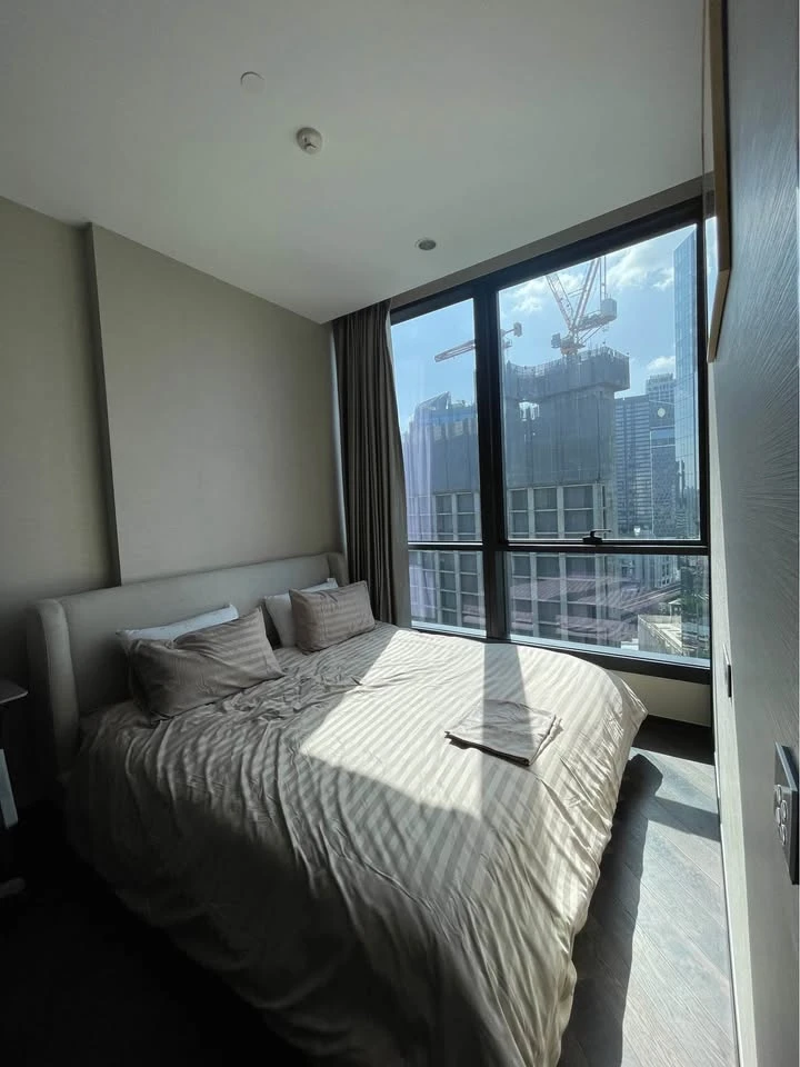Condo for rent, The Esse Sukhumvit 36, nice room, elegant built-in high floor, nice view Don't miss it.