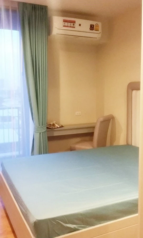 For rent, The Editor, 8th floor, Build-In decoration, beautiful room, fully furnished, ready to move in. Book now, don't miss it.