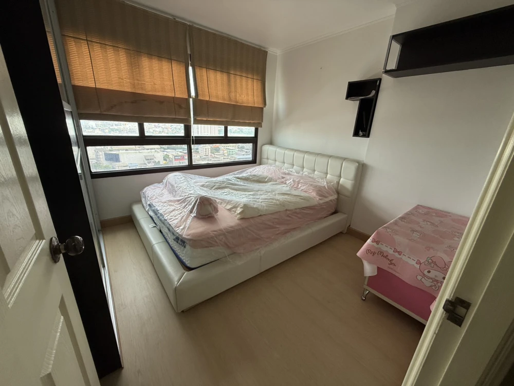 For rent, Lumpini Place Ratchada Tha Phra, size 35.5 sq m, 16th floor, high view, complete amenities, book now.