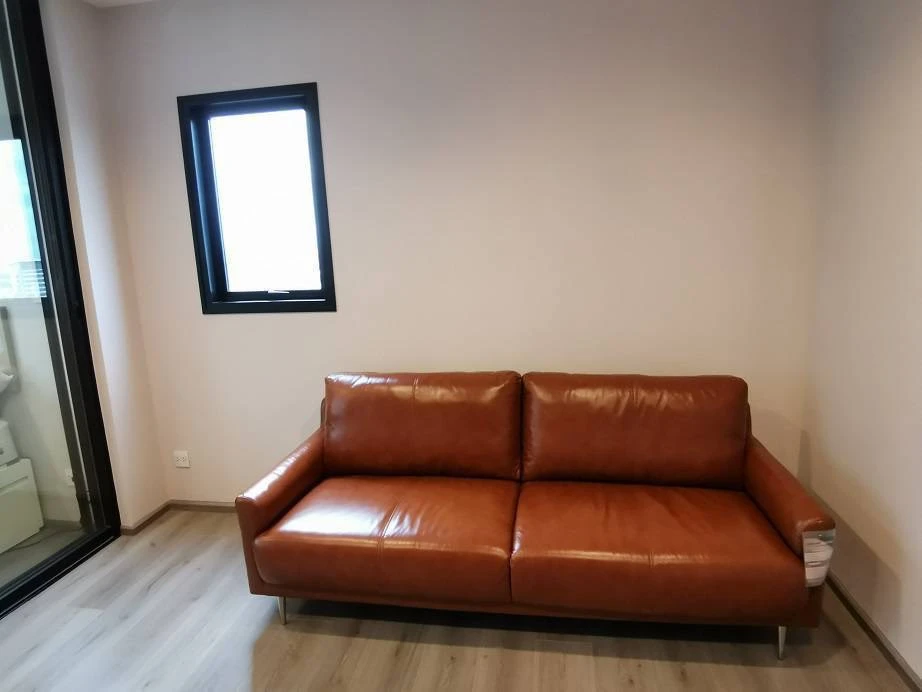 For rent, The Politan Reef, high floor, corner room, north, river view, comes with a good bed. Book now