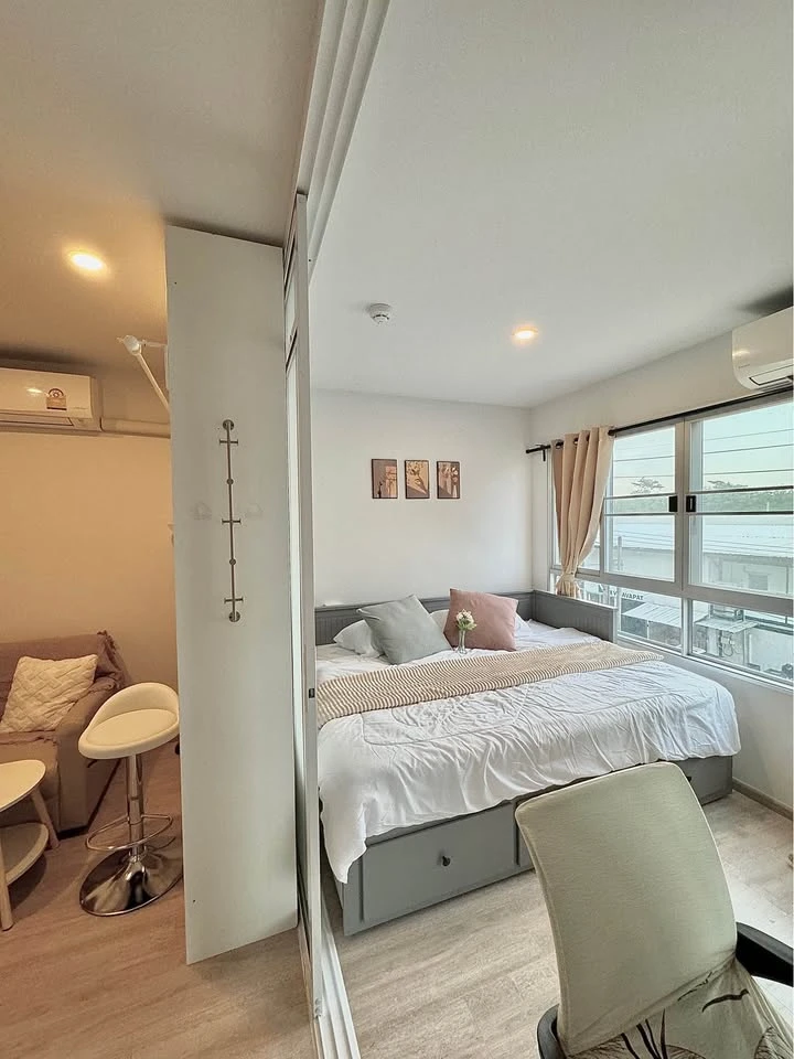 For rent: Elio Del Moss Phahonyothin 34, nice room, complete with electrical appliances. Hurry and reserve it quickly.