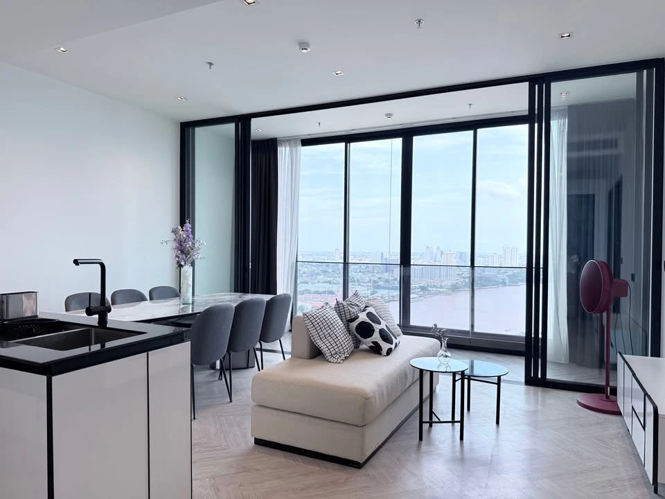 For rent: Chapter Charoen Nakhon-Riverside, spacious room, high floor, Chao Phraya River view, very beautiful, if you don't book, you'll miss out.