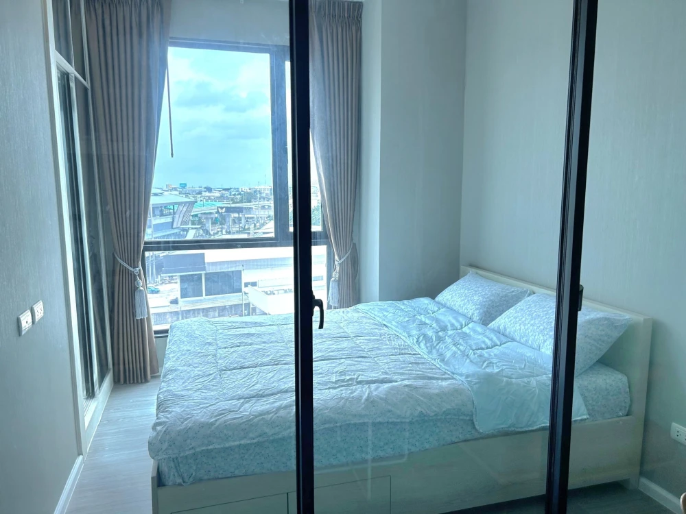 For rent: JW Station @ Ramintra, 8th floor, fully furnished room, very comfortable bed, convenient travel, hurry and book now!