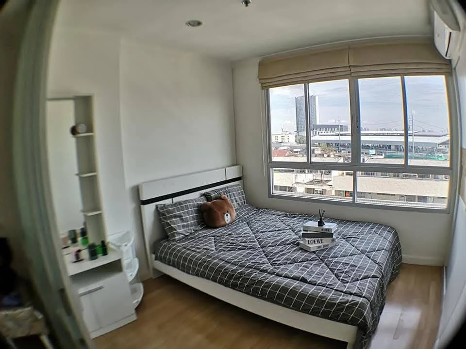 For rent, Lumpini Ville Latphrao-Chokchai4, beautiful room, located on Lat Phrao Road, easy to travel, near MRT. If interested, hurry up.