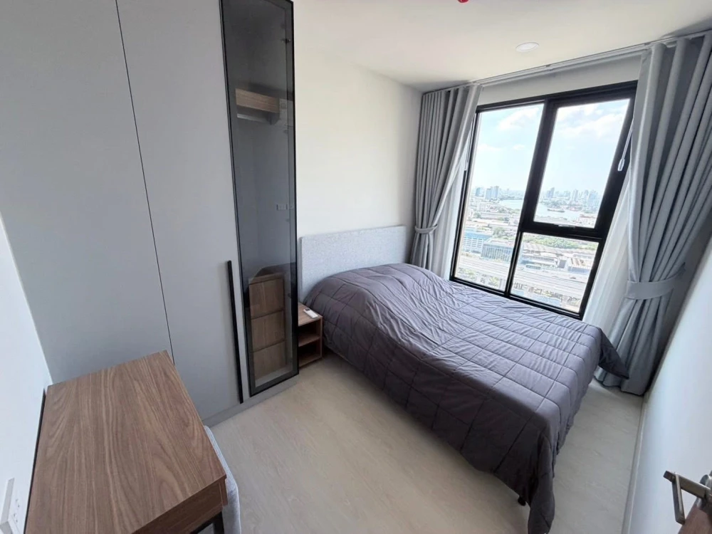 For rent: NUE RIVEREST Ratburana, 31st floor, stunning Chao Phraya River view. Fully furnished with appliances, ready to move in. Book now!