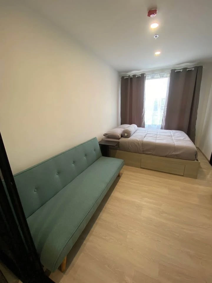 For rent: Origin Plug & Play E22 Station, 2nd floor, nice room, fully furnished, book now.