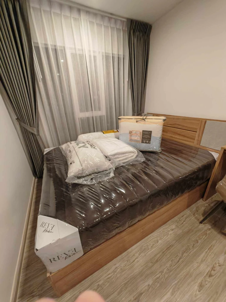 For rent: Regent Home Bangna, 27th floor, high floor, good view, fully furnished room, nice to live in, book now, don't wait.