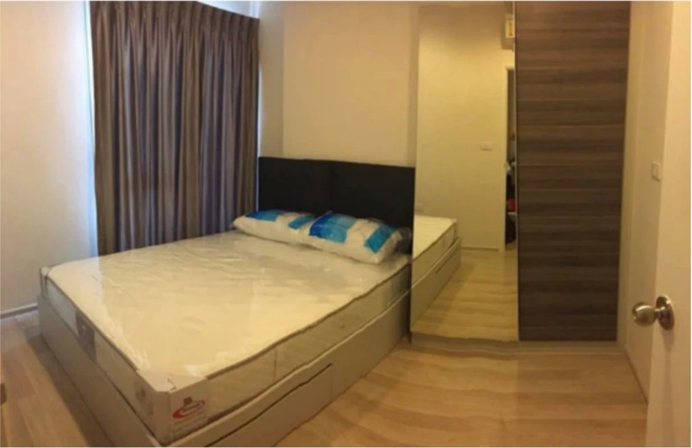 For rent: Centric Ratchada - Huai Khwang, 18th floor, high view, reasonable price, comes with complete amenities.