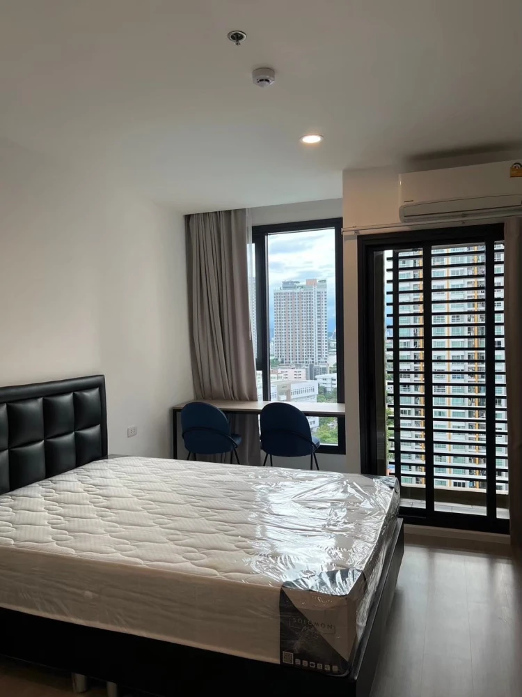 For rent!! Condo Denim Chatuchak, size 24 sq m, 19th floor, fully furnished, ready to move in, just bring your bags!!