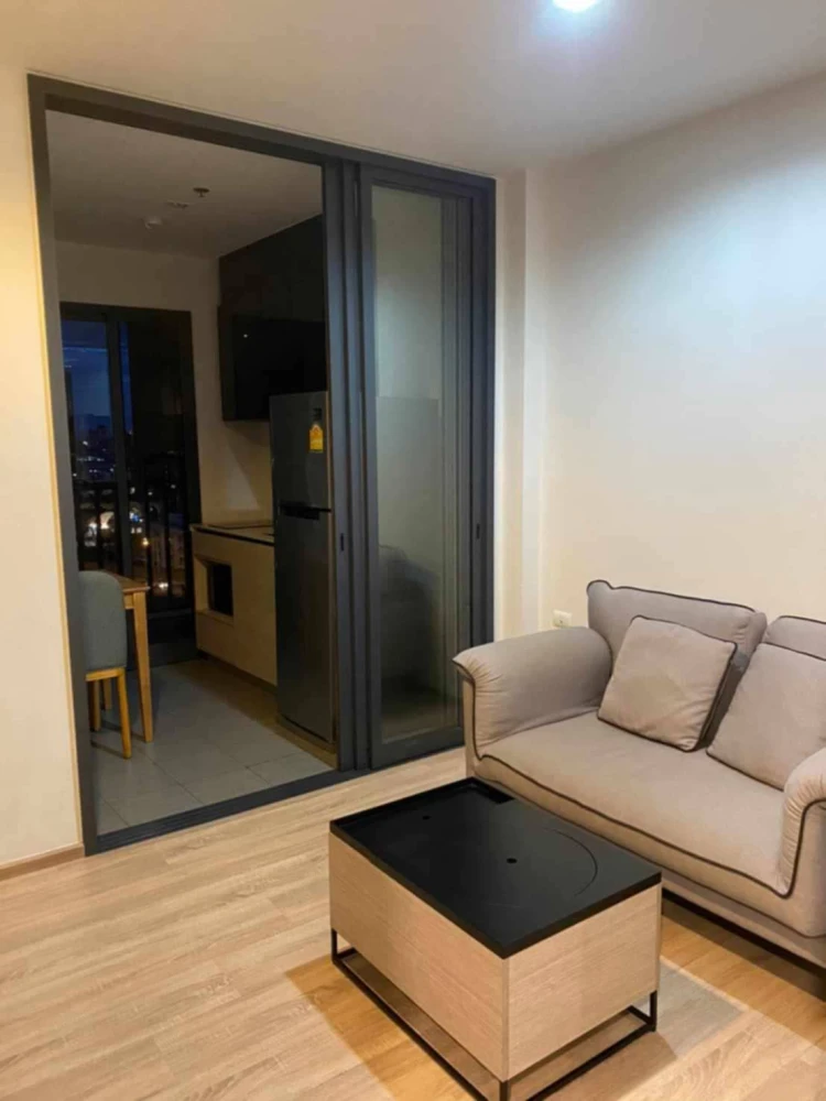 For rent!! Condo The Base Garden-Rama 9, beautiful design condo, outstanding, complete facilities, don't miss it!!