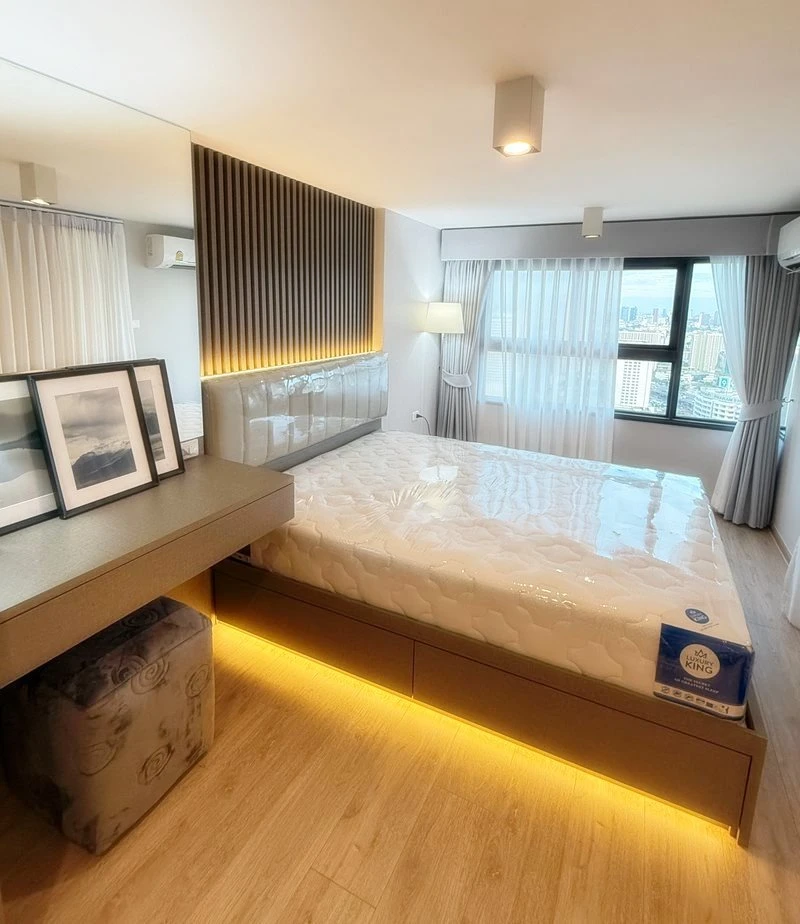 For rent!! Condo Ideo Rama 9 - Asoke, 34th floor, beautiful view, new room, fully furnished, ready to move in, don't miss it!!