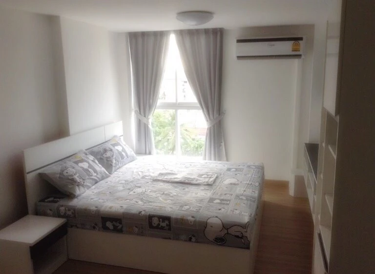 For rent!! Zoom Condo Place, 2nd floor, 2-storey Duplex room, beautiful room, fully furnished, good price, don't miss it!!
