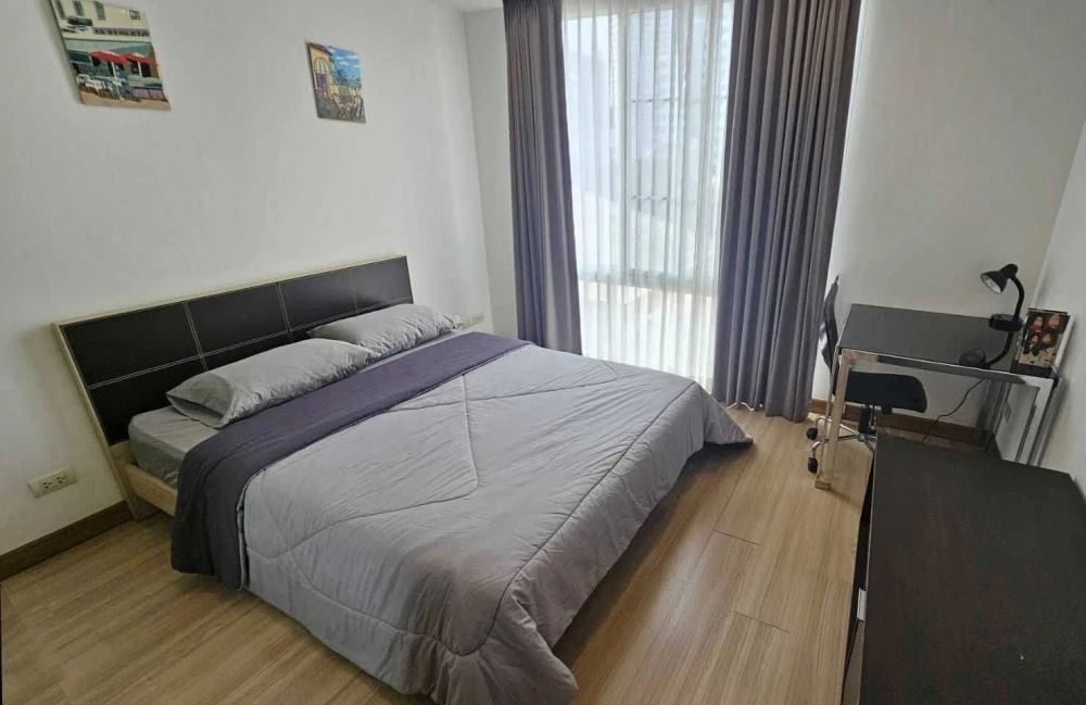 For rent!! The Alcove 49, 4th floor, beautifully decorated room, ready to move in, fully furnished, hurry and book now!!