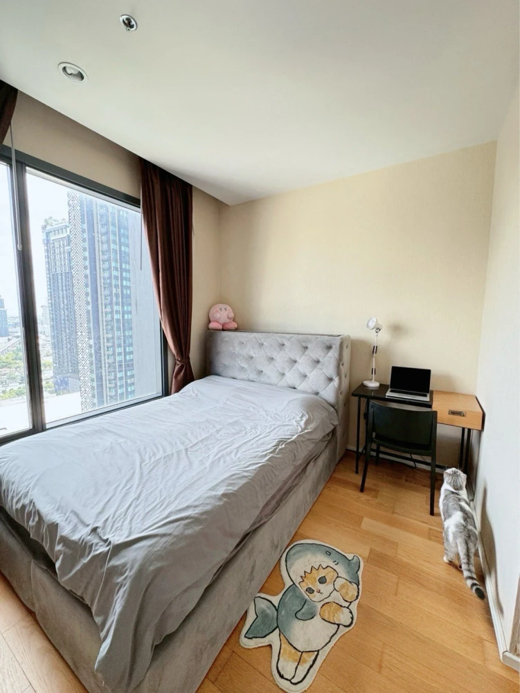 For rent/sale: Condo M Ladprao, spacious room, 21st floor, high view, pets allowed. Pet owners, don't miss out, book now before it's gone!