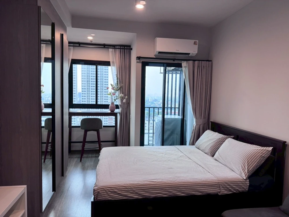 Condo for rent at Ideo Ramkhamhaeng - Lam Sali Station. Ready to move in, fully furnished, great price. Book now!