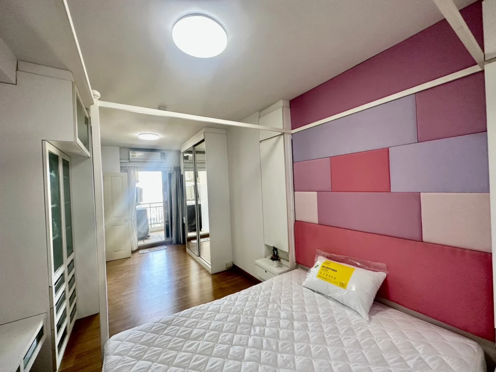 Condo for rent, Supalai Park Asoke-Ratchada, ready to move in affordable price complete in one place Reserve now. Don't wait.