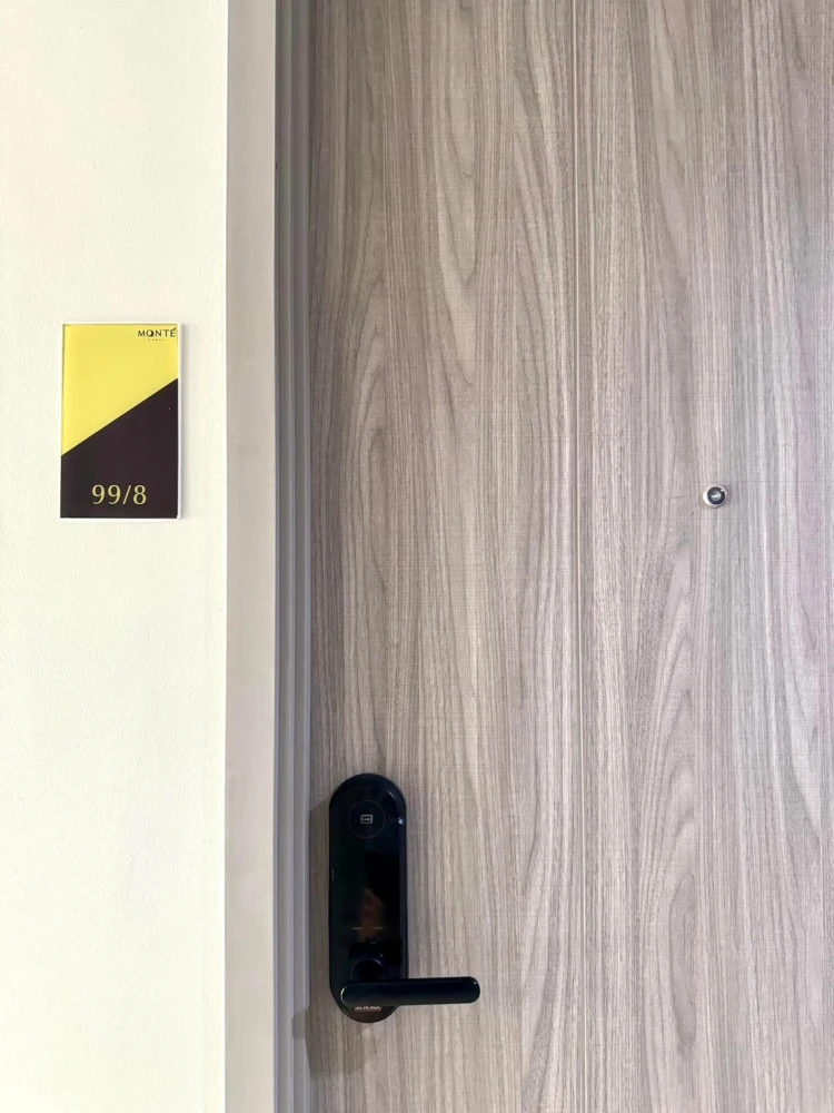 Condo for rent: Monte Rama 9, beautiful room, fully furnished + electrical appliances Comes at a great price If interested, you need to reserve quickl