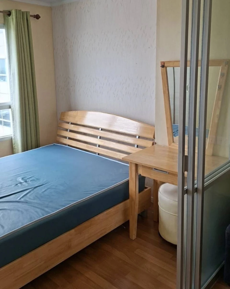 Condo for rent, Lumpini Place Suksawat-Rama 2, a nice room on the 23rd floor with a high view, a well-separated bedroom. Don't miss it!