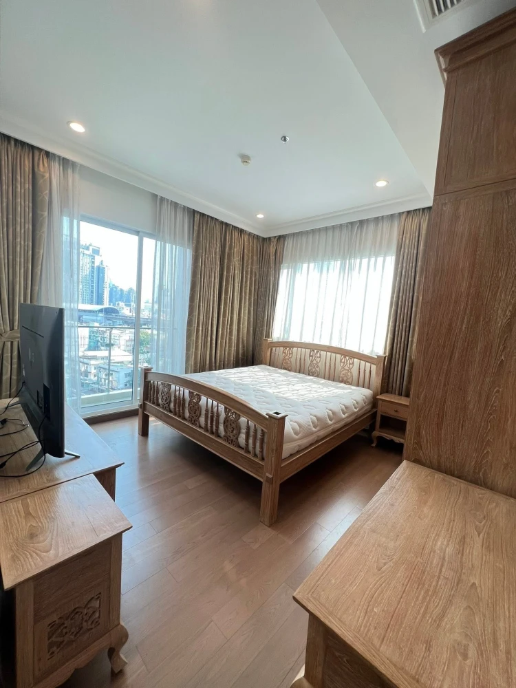 For Rent: Supalai Elite Phayathai – 2 BR, 10th Floor, High Ceilings, Close to BTS Phaya Thai