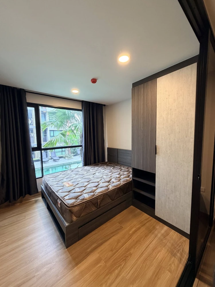 Condo for rent at The Cube Loft Srinakarin - Theparak. Spacious and comfortable unit with complete amenities. Book now!