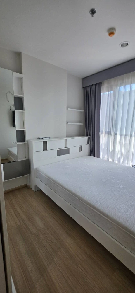 Condo for rent, The Base Rama 9-Ramkhamhaeng. Ready to move in, fully furnished with appliances. Just bring your personal belongings. Don't miss out!