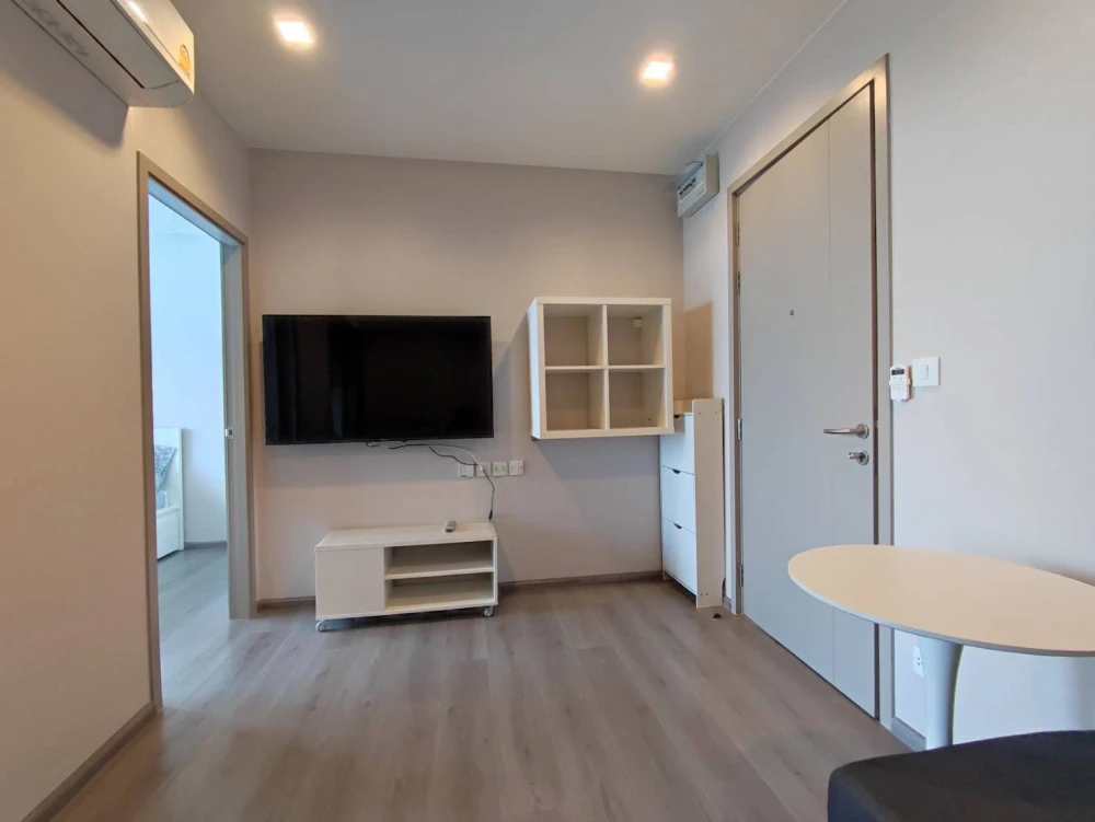 Condo for rent, The Politan Aqua, nice room, 54th floor, beautiful view of Koh Kret River, north facing, not hot. You must come and reserve now.