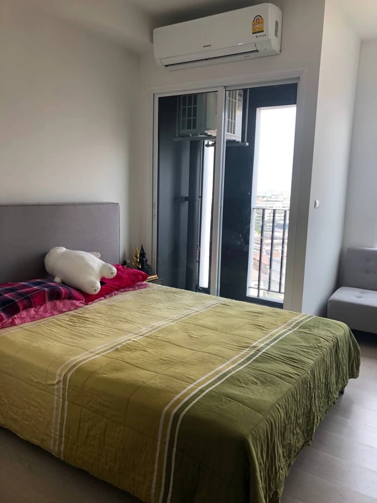 Condo for rent, Chapter One Eco Ratchada-Huai Khwang, ready to move in, 11th floor, high floor with great view, amazing price. Book now, don't miss ou