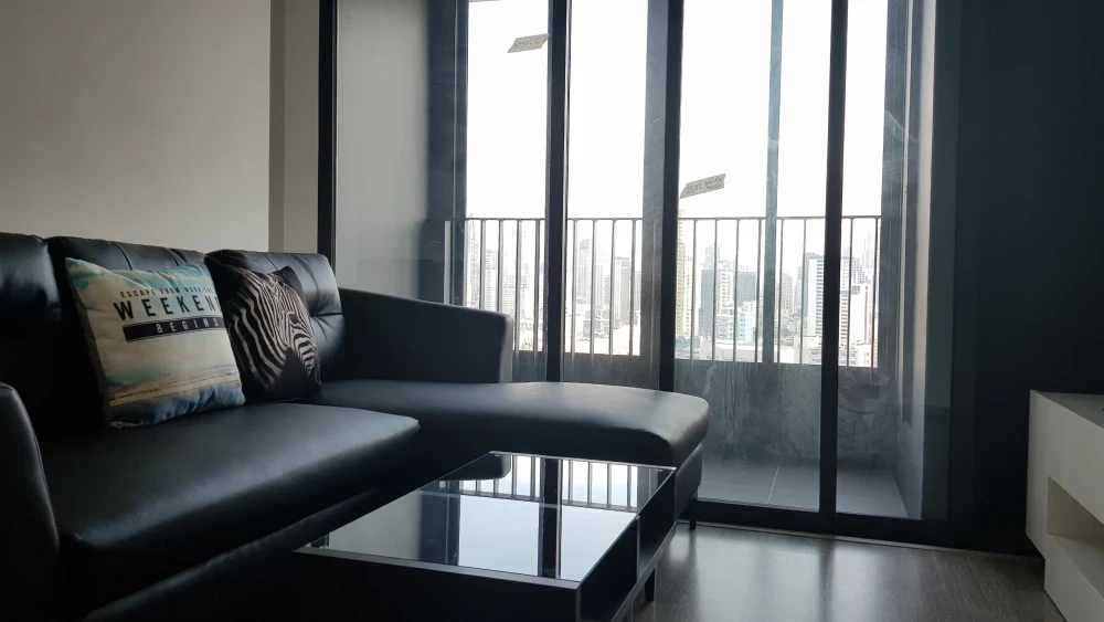 Condo for rent: Ideo Mobi Asoke. Ready to move in, fully furnished, great price. Book today!