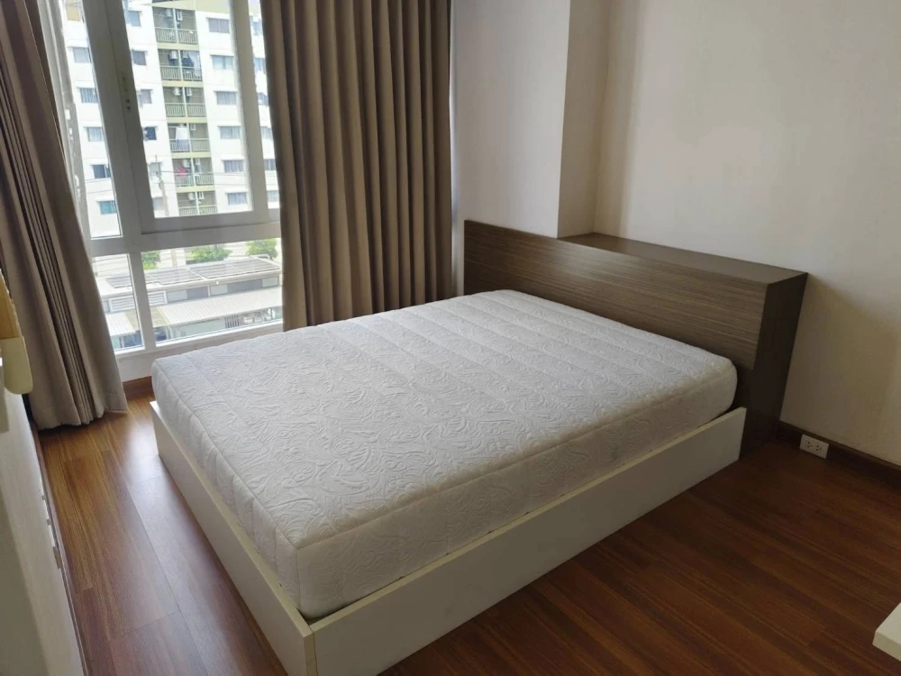 Condo for rent at Airlink Residences Romklao. Ready to move in, spacious living area, affordable price. Book today! Don't miss out!