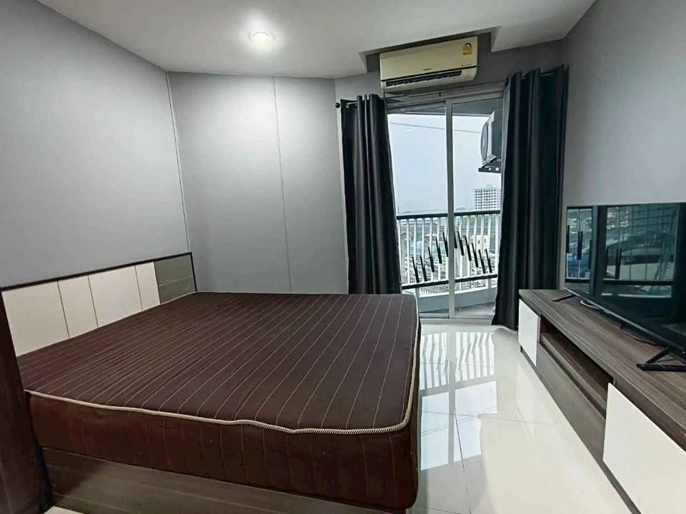 Condo for rent at Assakarn Place Srinakarin. Ready to move in, fully furnished, great price. Book now!