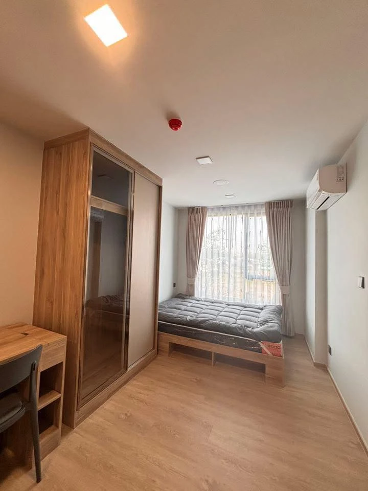 Condo for rent Atmoz Season Lat Krabang, ready to move in, 2nd floor, not high, comes with a special price, hurry to move and reserve now.