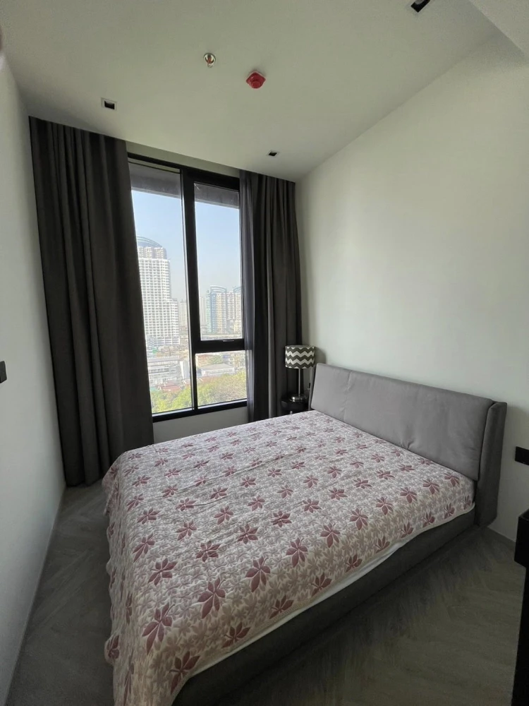 Condo for rent: Chapter Charoennakhon-Riverside. Large, comfortable room. Great living space. Great price. Come reserve now!