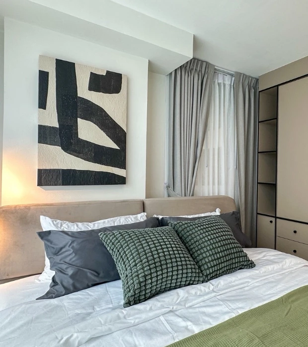 Condo for rent, Chateau In Town Phaholyothin 11, 7th floor. Spacious garden view with cool light. Quiet layout with perfect proportions. Book now!